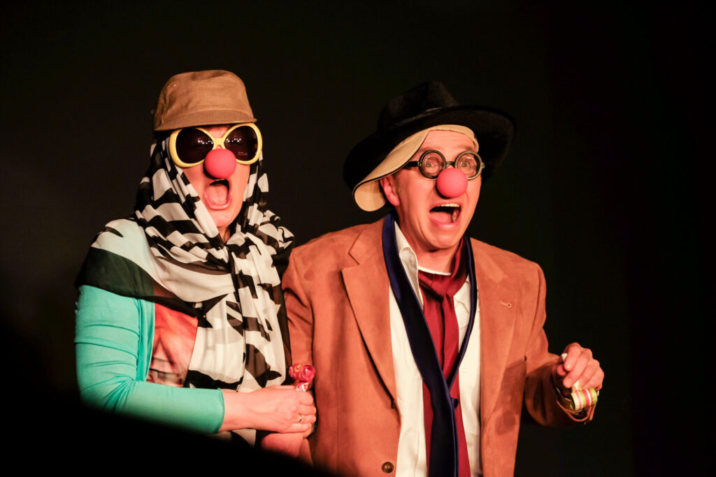 Neue Spielzeit im Hoftheater Scharzfeld Die Zimmerschlacht 3 1024x683